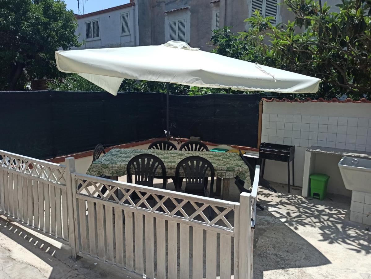 הוילה טראסיני A Casa Di Nonna Maria מראה חיצוני תמונה